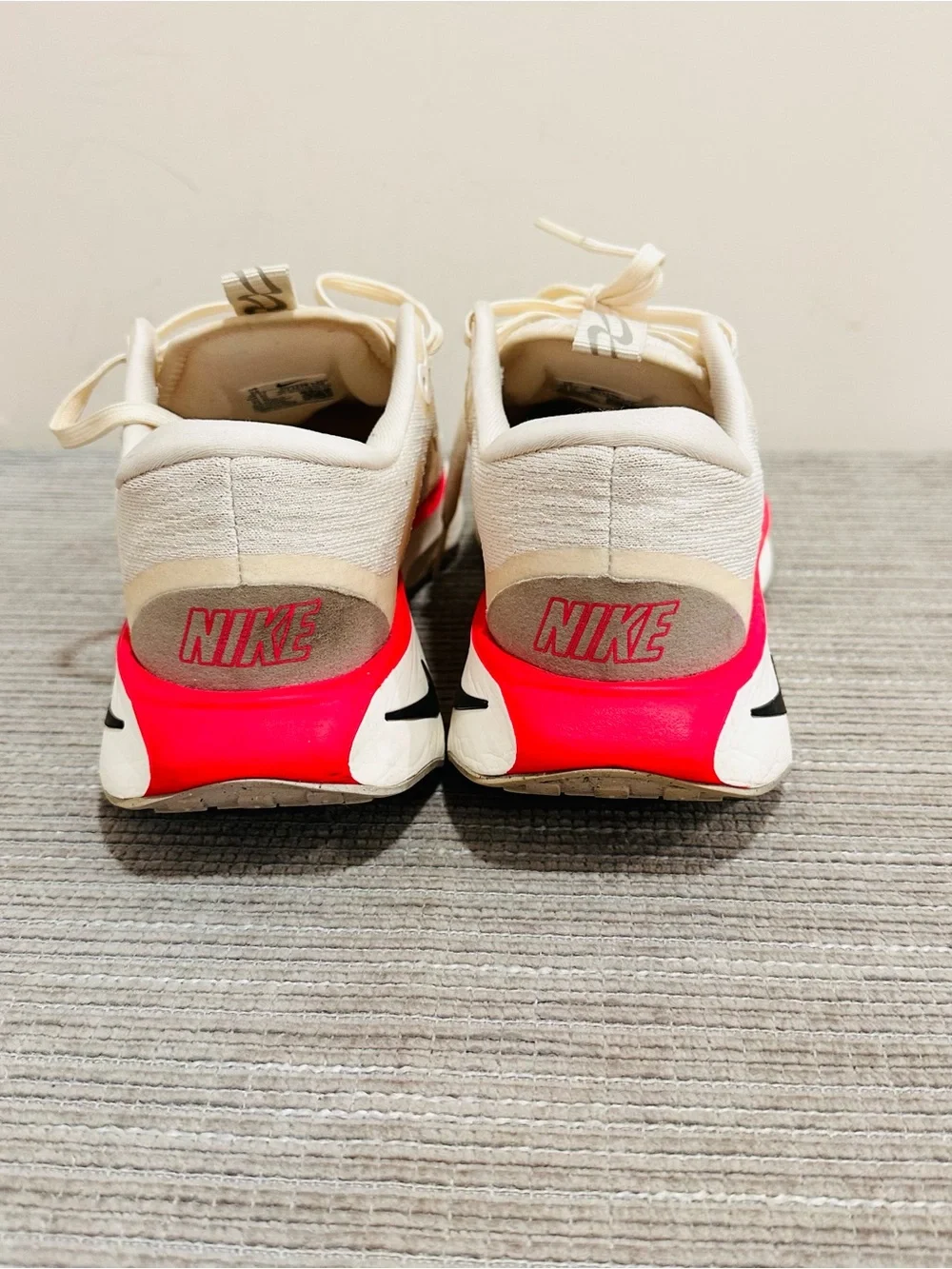 Nike Motiva Women's Walking Shoes Pale Ivory Sail DV1238-104 Size US 10 / EUR 42